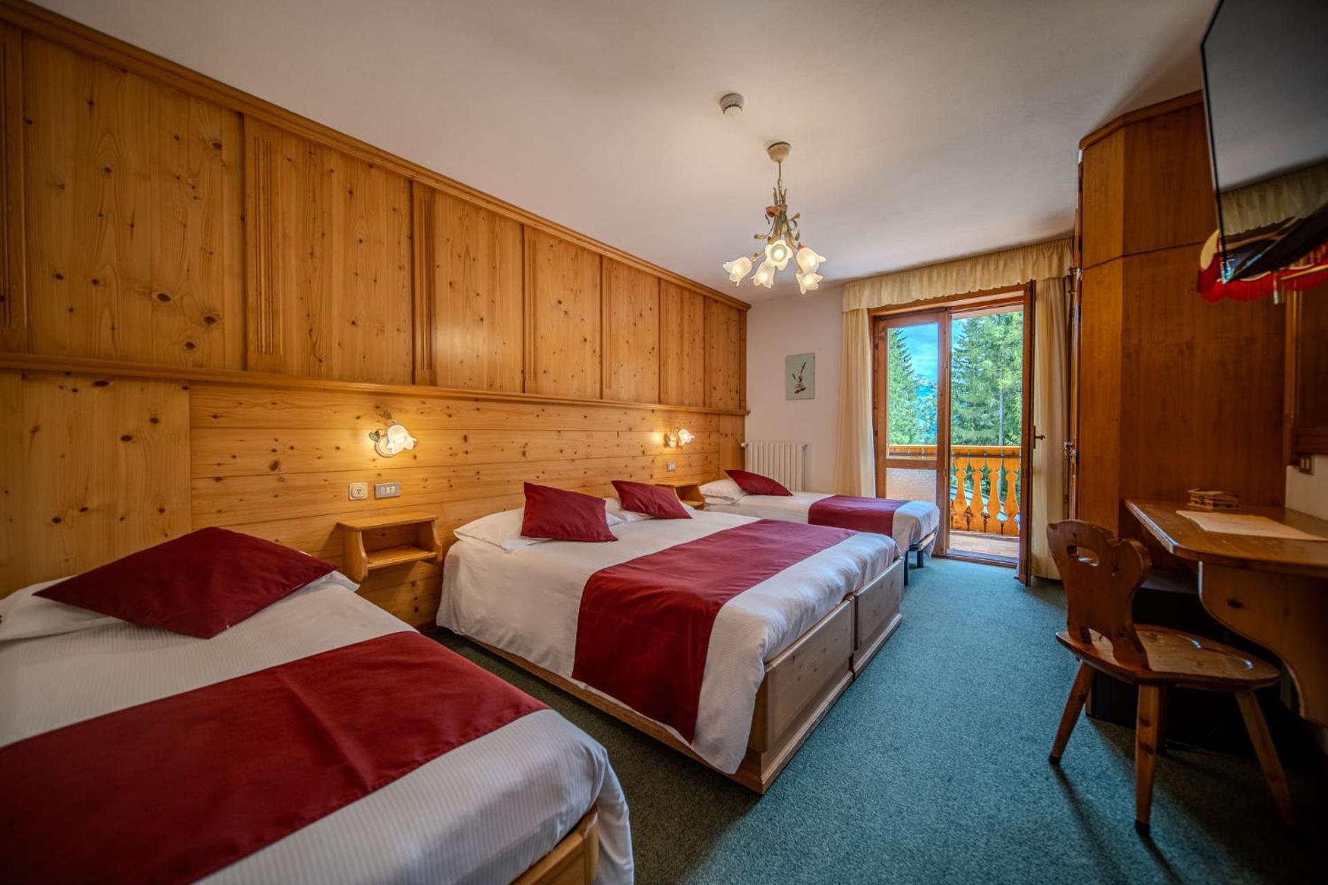 Hotel Il Cardo San Vito di Cadore Kültér fotó